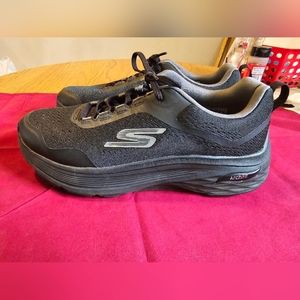 Skechers Arch-Fit Max Cushioning